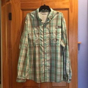 PFG Columbia fishing shirt